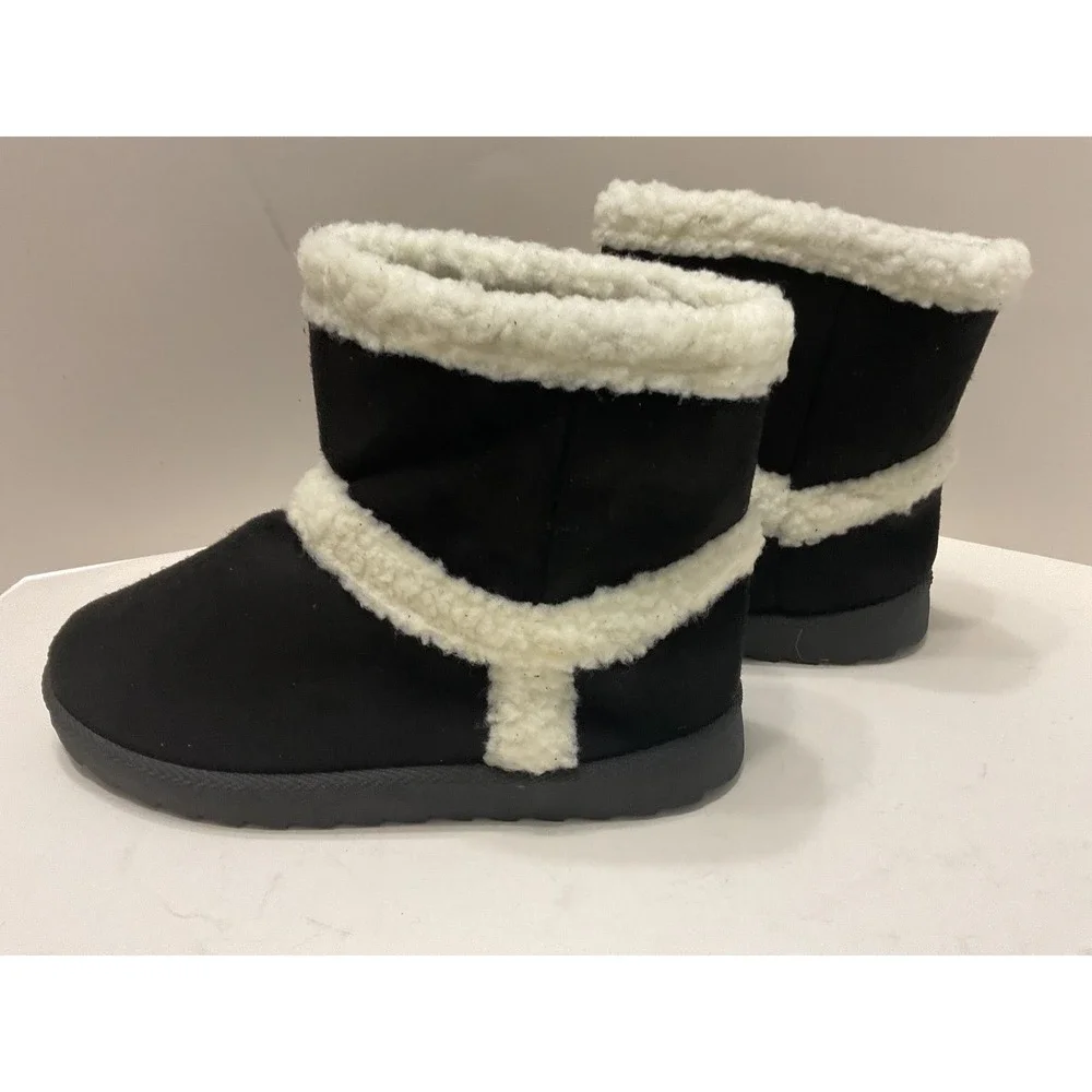 Olivia Miller Womens Black Faux Suede Fur Trim Winter Ankle Boots Size 7.5
